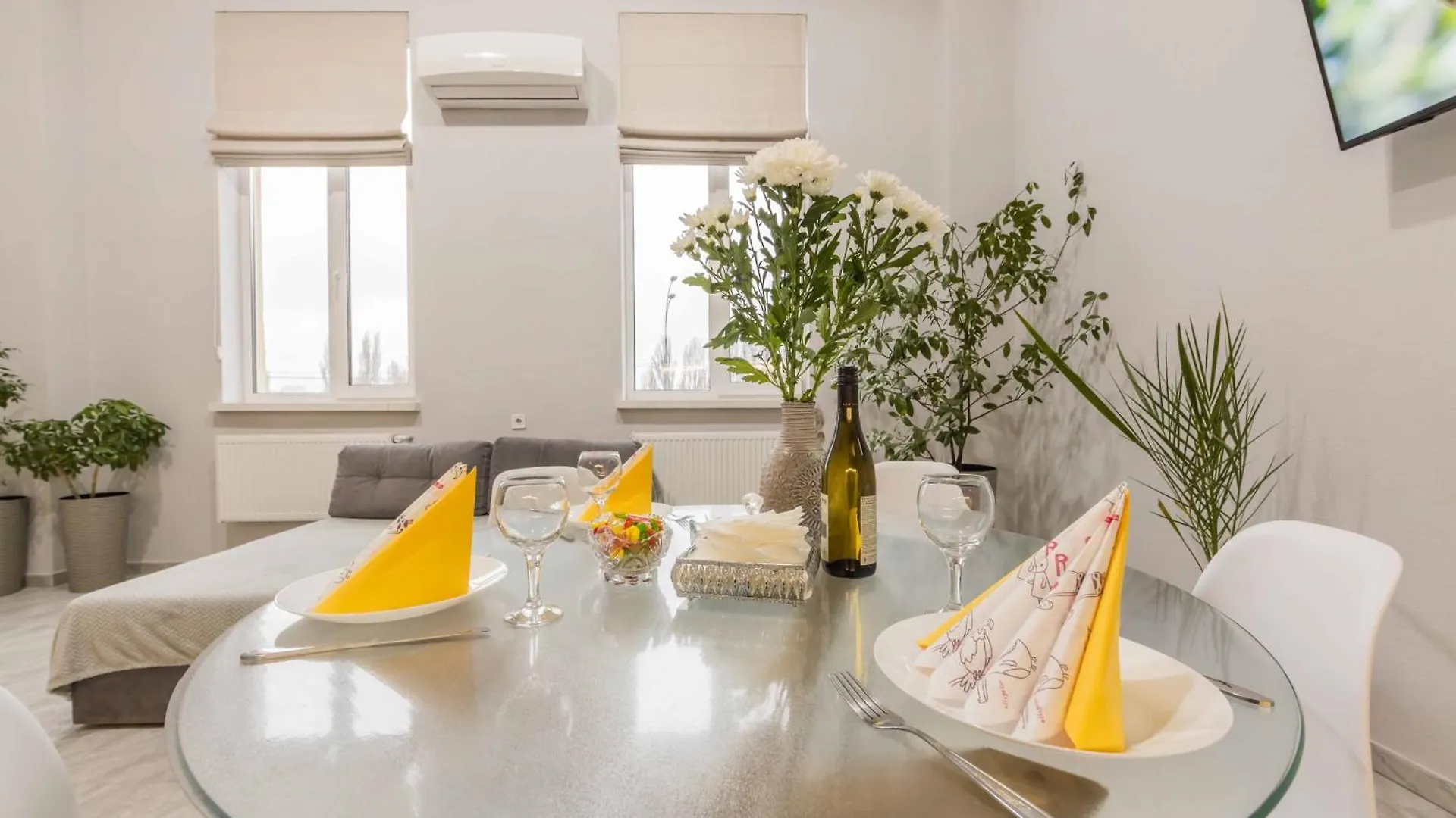 Двухуровневая Квартира Kiew Apartment