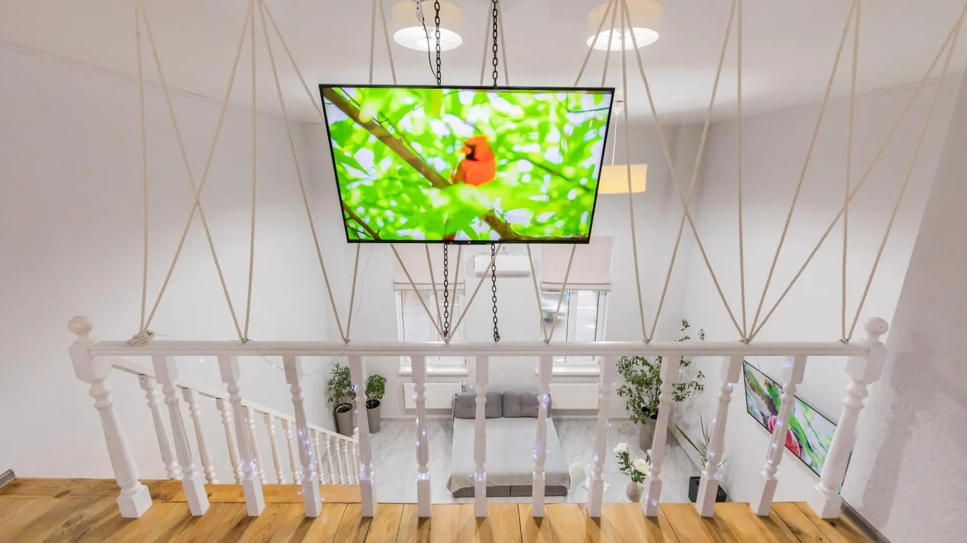 Двухуровневая Квартира Kiew Apartment