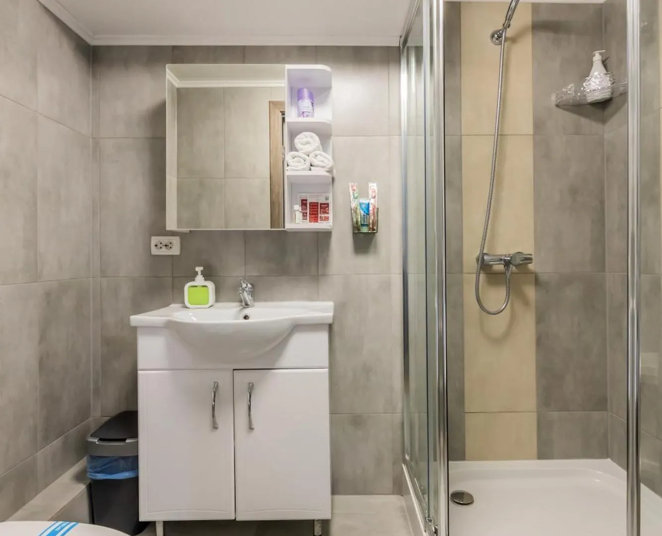 Двухуровневая Квартира Kiew Apartment
